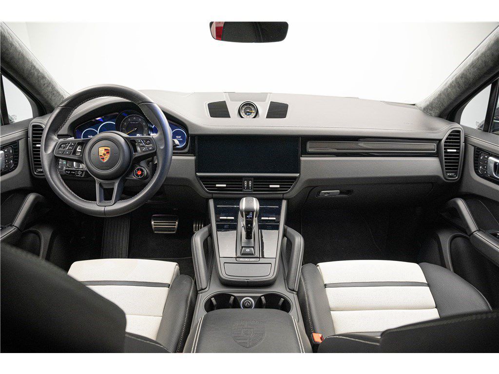 PORSCHE CAYENNE III